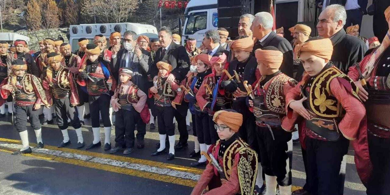 Bakan Kasapoğlu: “Milletçe yürüyoruz, koşuyoruz”