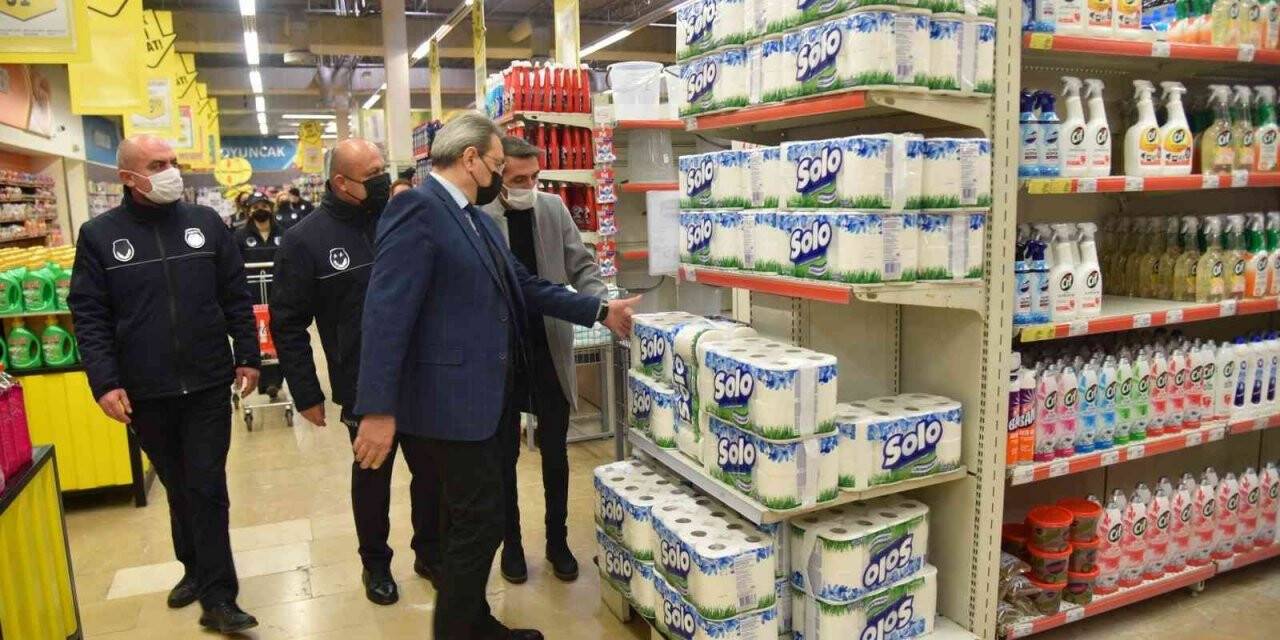 Yunusemre’den zincir marketlere denetim
