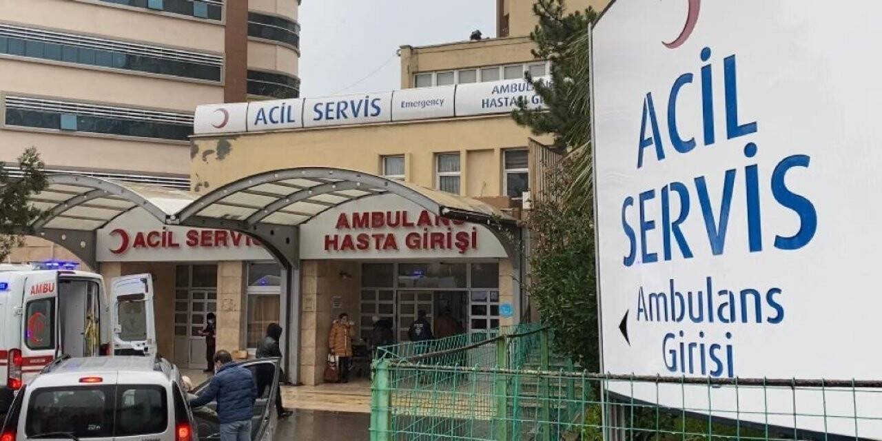Kavgada kaldırım taşıyla saldırdı