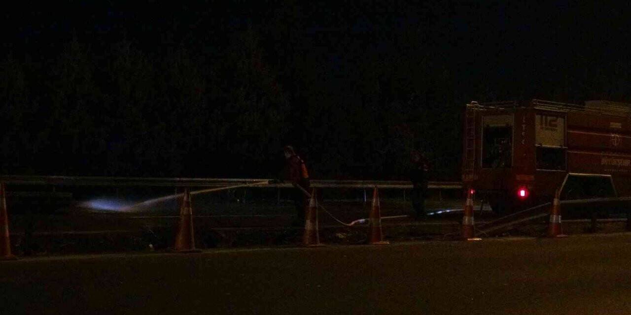 TEM Otoyolu iki tırın çarpıştığı kazanın ardından trafiğe açıldı