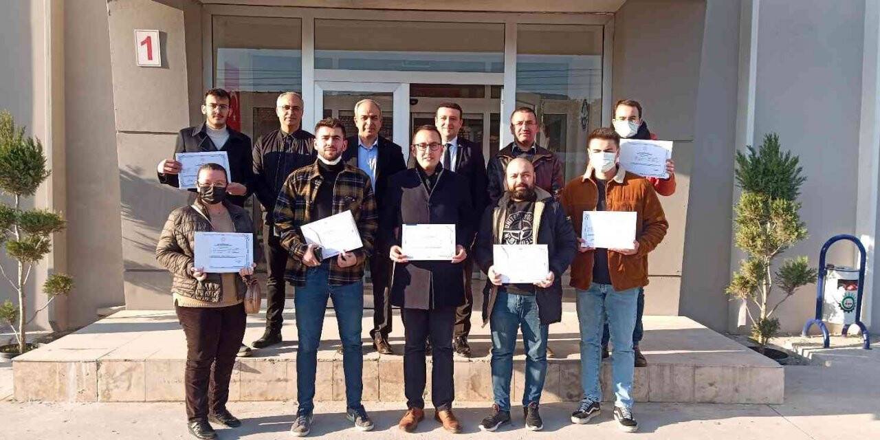 Denizli OSB’de mesleki gelişim eğitimini tamamlayanlar sertifikalarını aldı