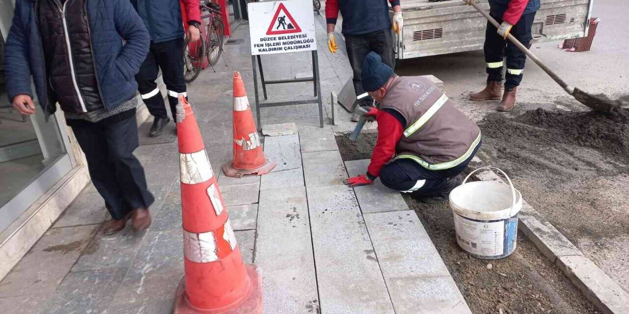 Kentin dört bir yanında çalışmalar sürüyor