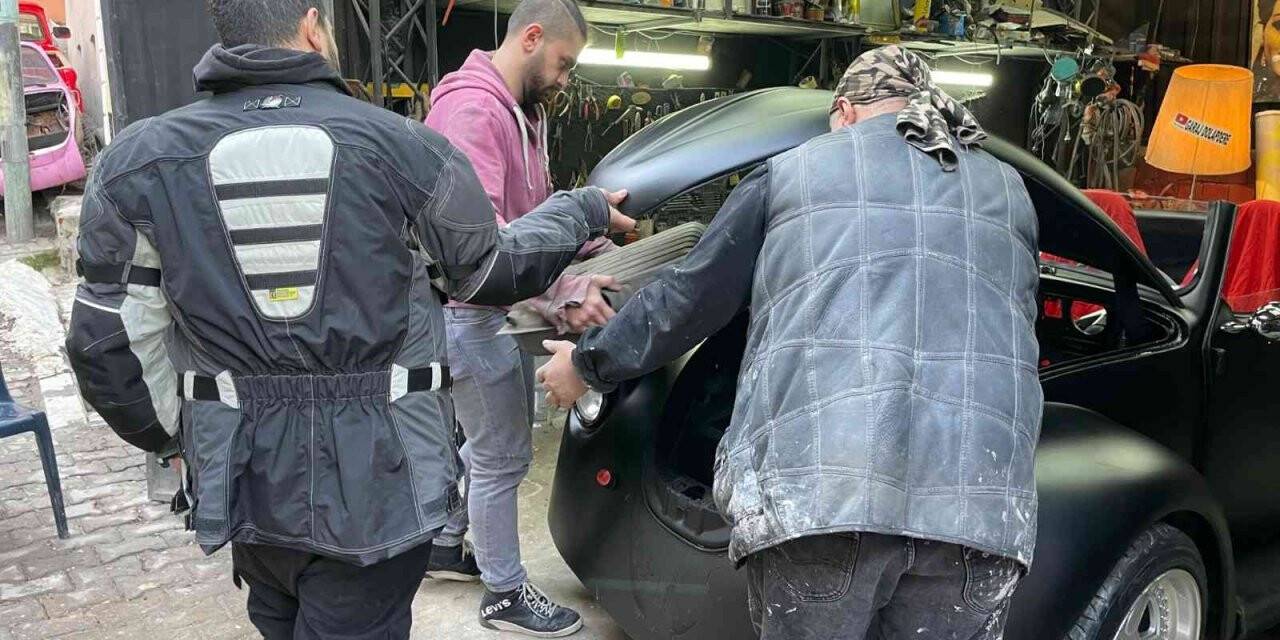 Bu tasarım araçtan biri İtalya’da diğeri ise Dolapdere’de