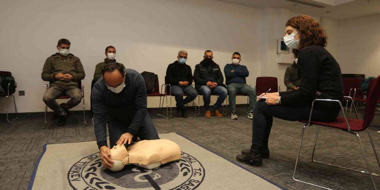 Büyükşehir personeline ilk yardım eğitimi