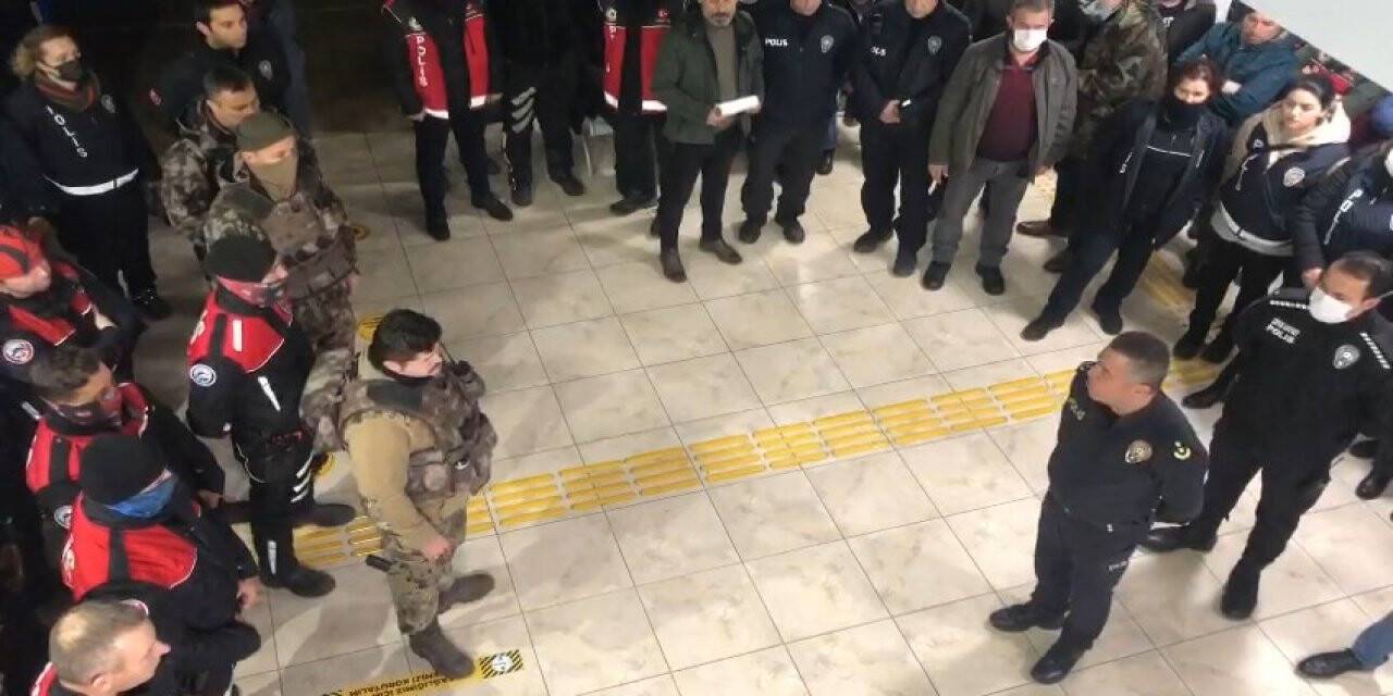 900 polis ile "Şehit Polis Memuru Abdülkadir Güngör-10" operasyonu yapıldı