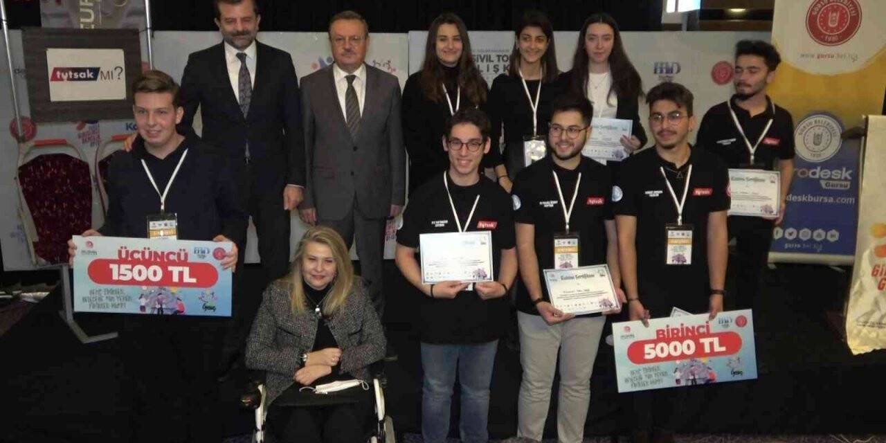 ‘Genç Zihinler, Geleceğe Yön Veren Yenilikçi Fikirler’ ödüllendirildi