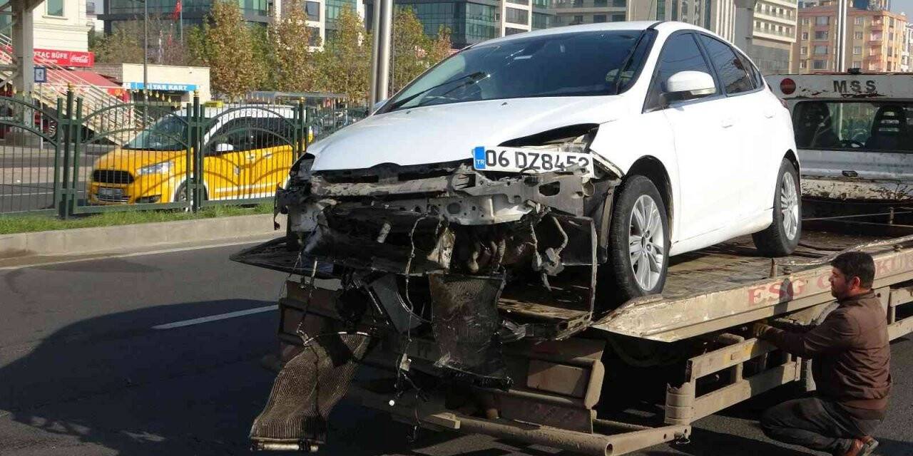 Ehliyetsiz sürücü kaza yaptı, meraklıları da çoklu kazaya neden oldu