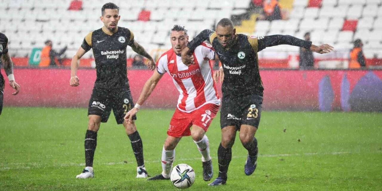 Ziraat Türkiye Kupası: FT Antalyaspor: 2- GZT Giresunspor: 1 (Maç sonucu)