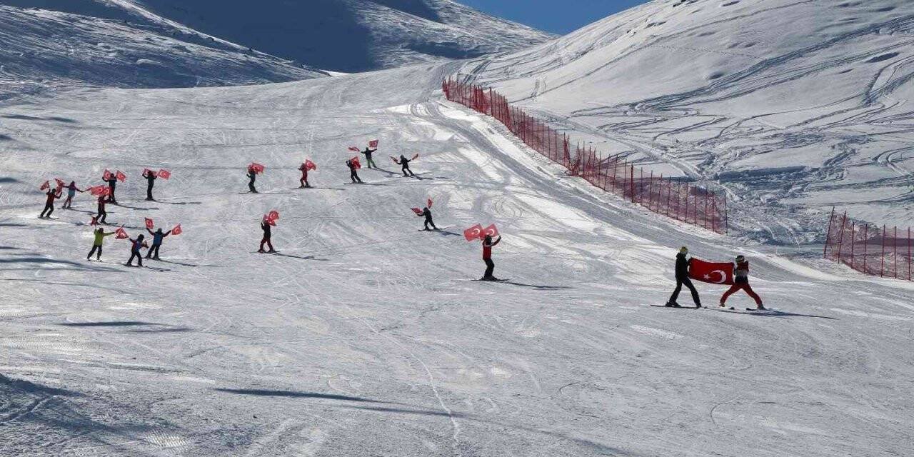 Doğu Anadolu’nun gözdesi Hesarek’te kayak sezonu açıldı