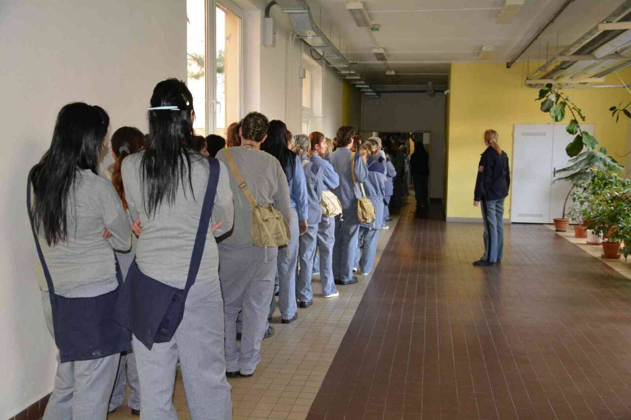 Çekya’da hapishanede kadın mahkuma işkence