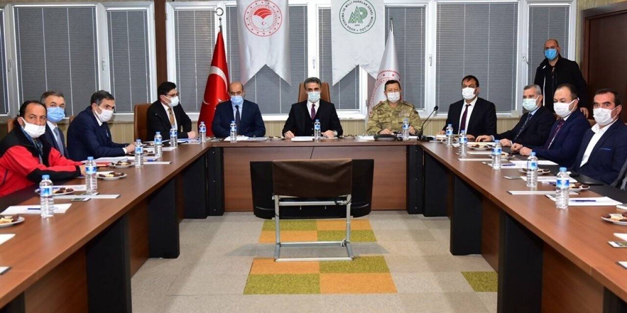 Tehlike oluşturan hayvanlara karşı alınacak tedbirler görüşüldü