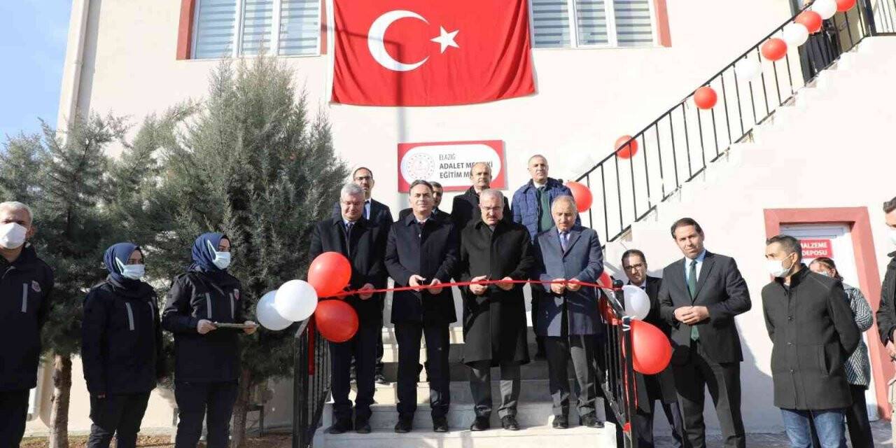 Elazığ’da Adalet Mesleki Eğitim Merkezi açıldı