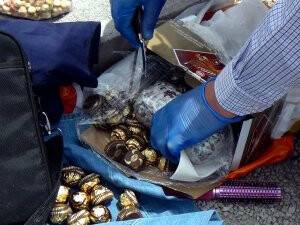 Çikolata kutusunda uyuşturucu sevkıyatı