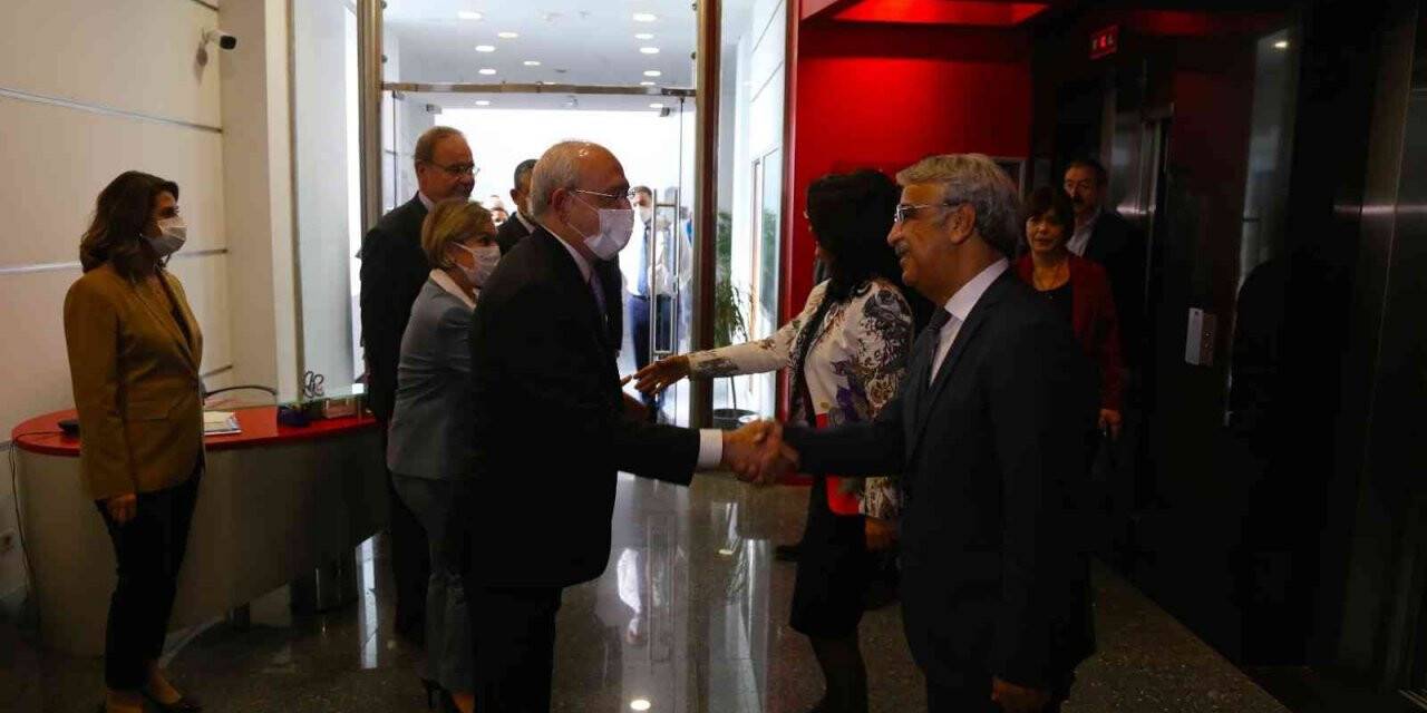 Pervin Buldan ve Mithat Sancar’dan CHP’ye ziyaret