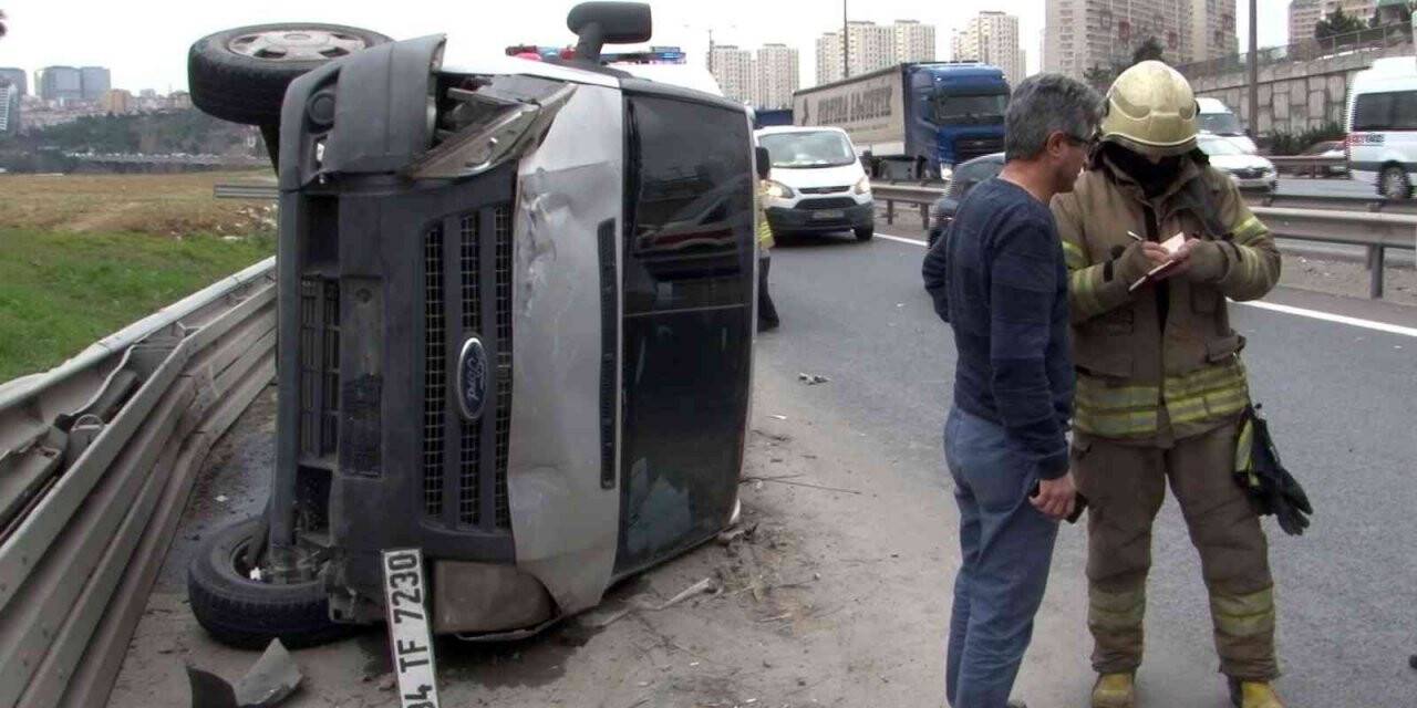 Avcılar Tem Otoyolunda para yüklü zırhlı araç devrildi: 1 yaralı