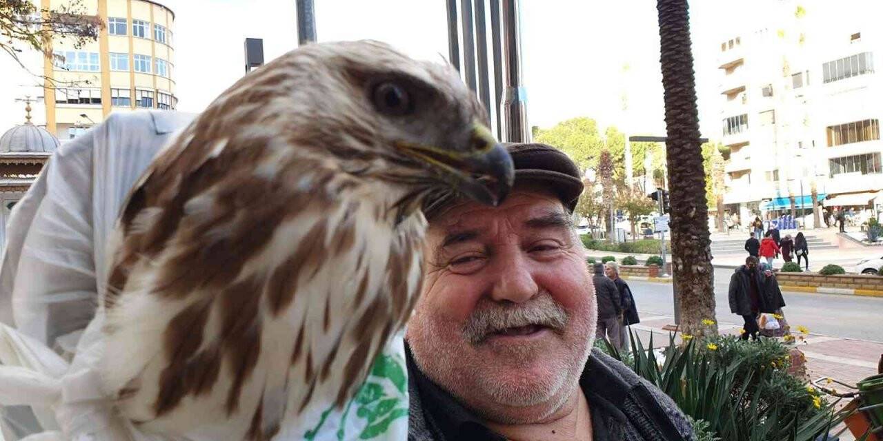 Bitkin haldeki şahini kurtaran vatandaş: "Hakkı Bulut’un kasetini dinleyince kendine geldi"