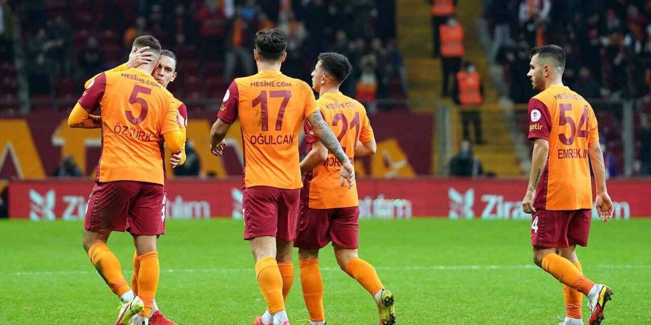 Alpaslan Öztürk ilk golünü attı