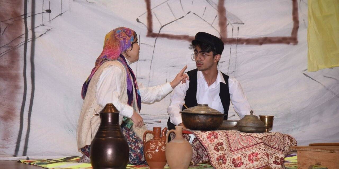 Osmaniye’de liseler arası tiyatro yarışması