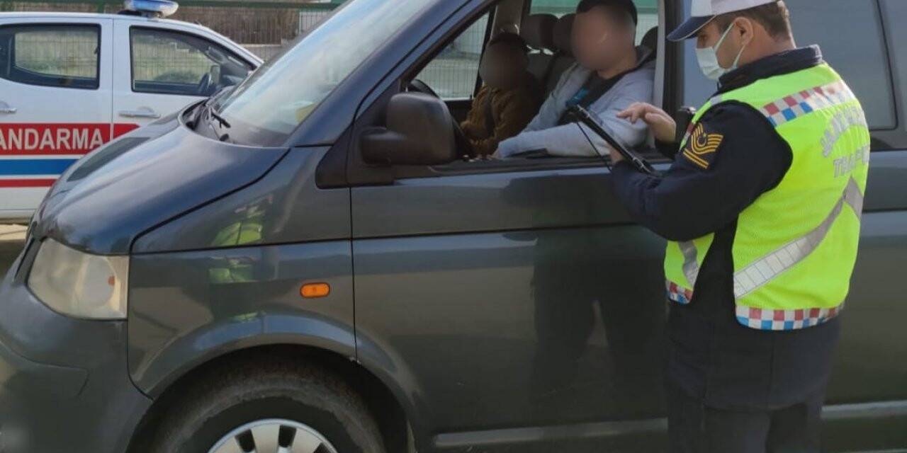 Jandarma köy yollarında denetim yaptı