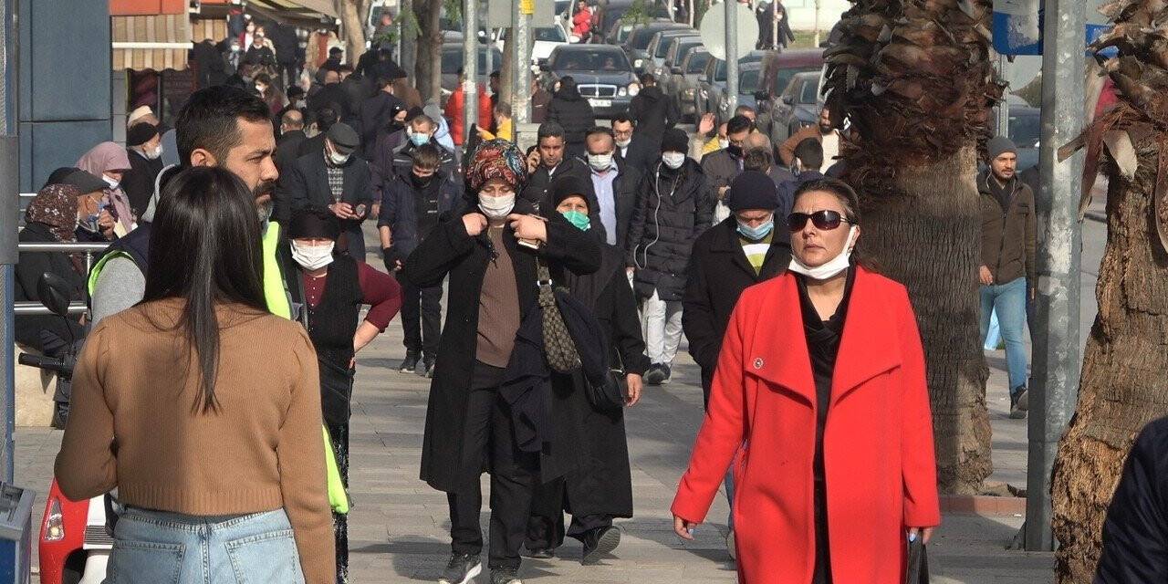 Denizli’de aşılama ivme kazandıkça vaka sayıları düşüyor