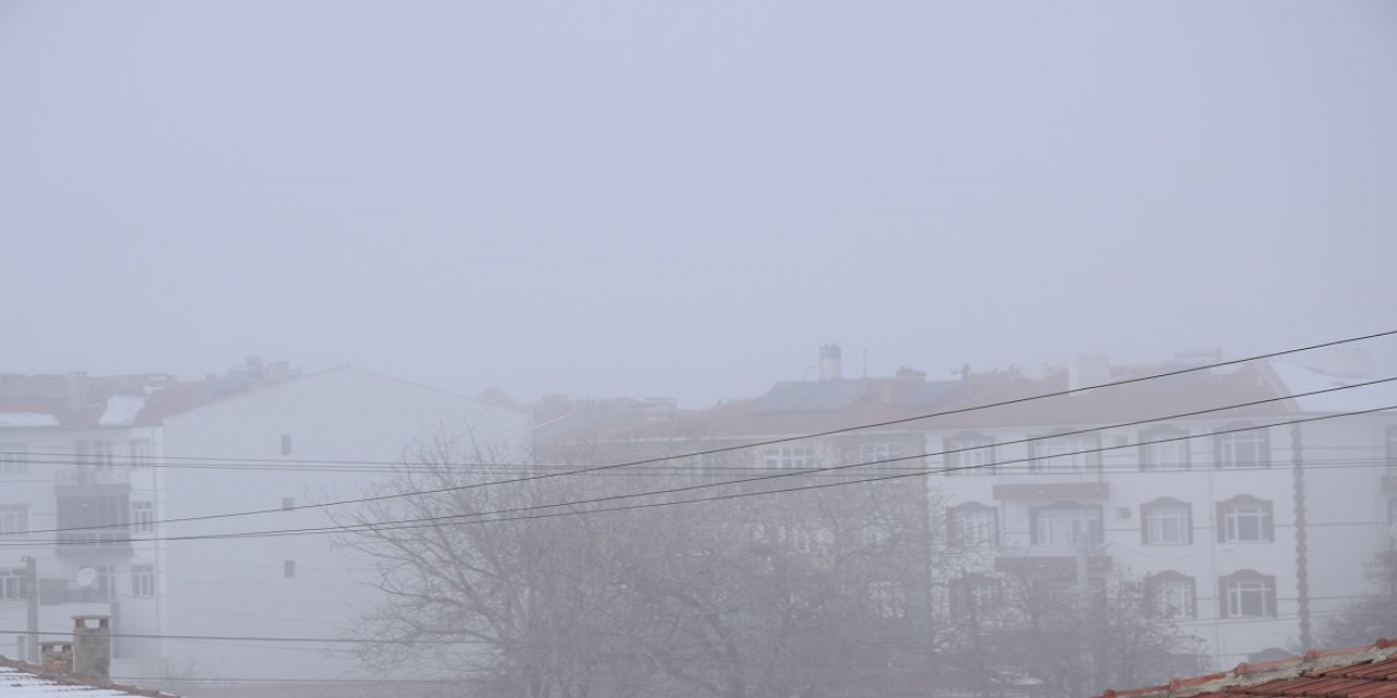 Konya-Ankara karayolunda sis etkili oluyor