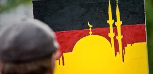 Beş Alman'dan biri yabancı düşmanı