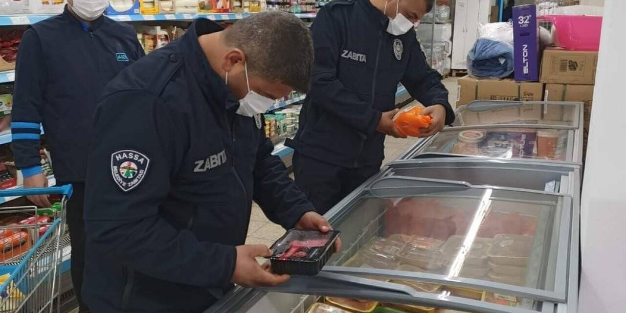 Hassa’da marketler denetlendi