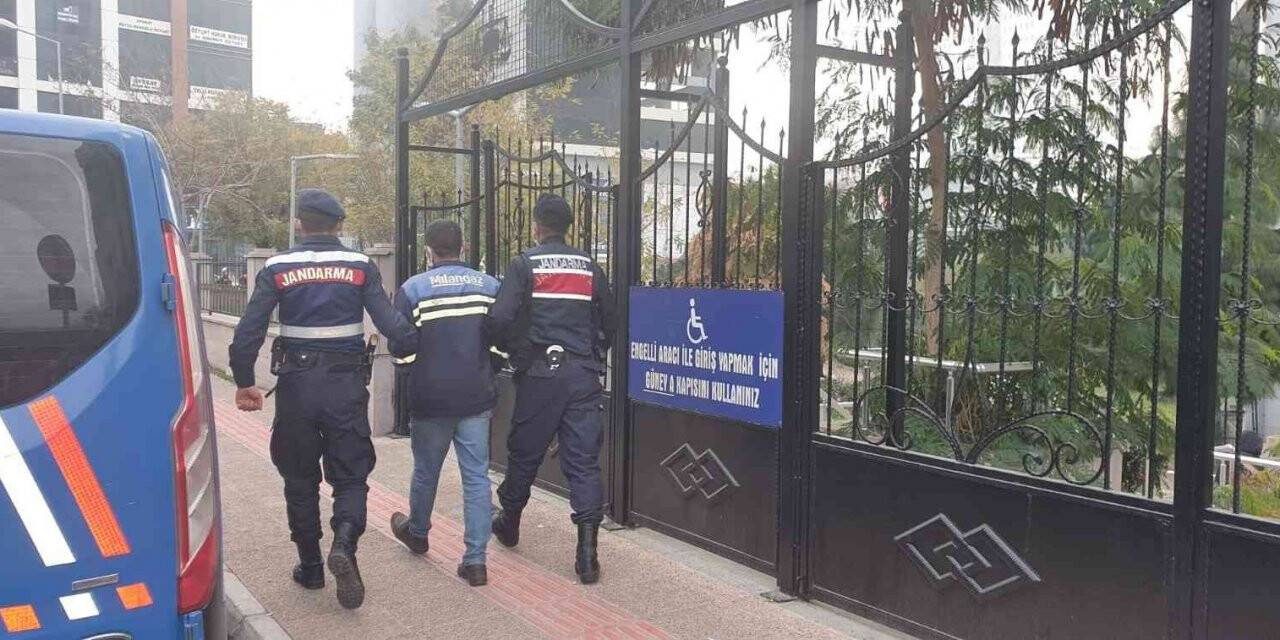 Kablo hırsızları suçüstü yakalandı
