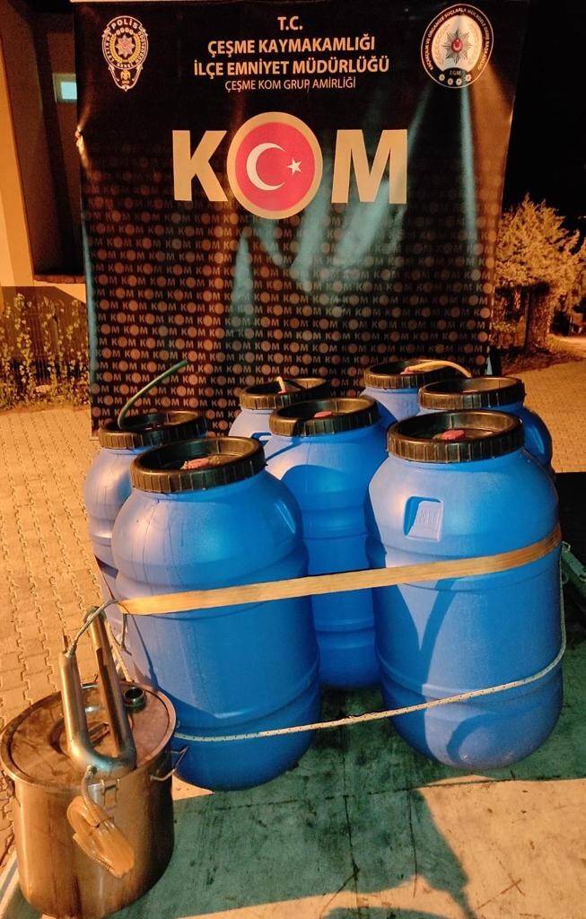 İzmir’de 1 ton kaçak içki ele geçirildi