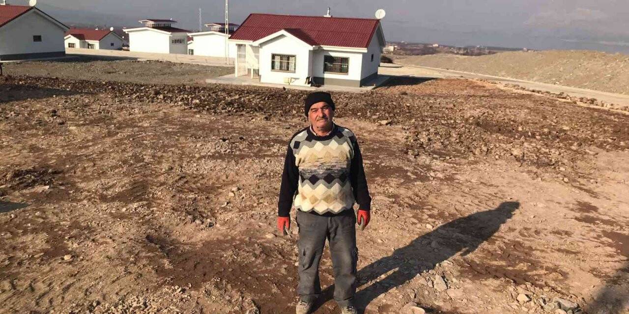 Deprem konutlarında vatandaşların yüzü gülüyor