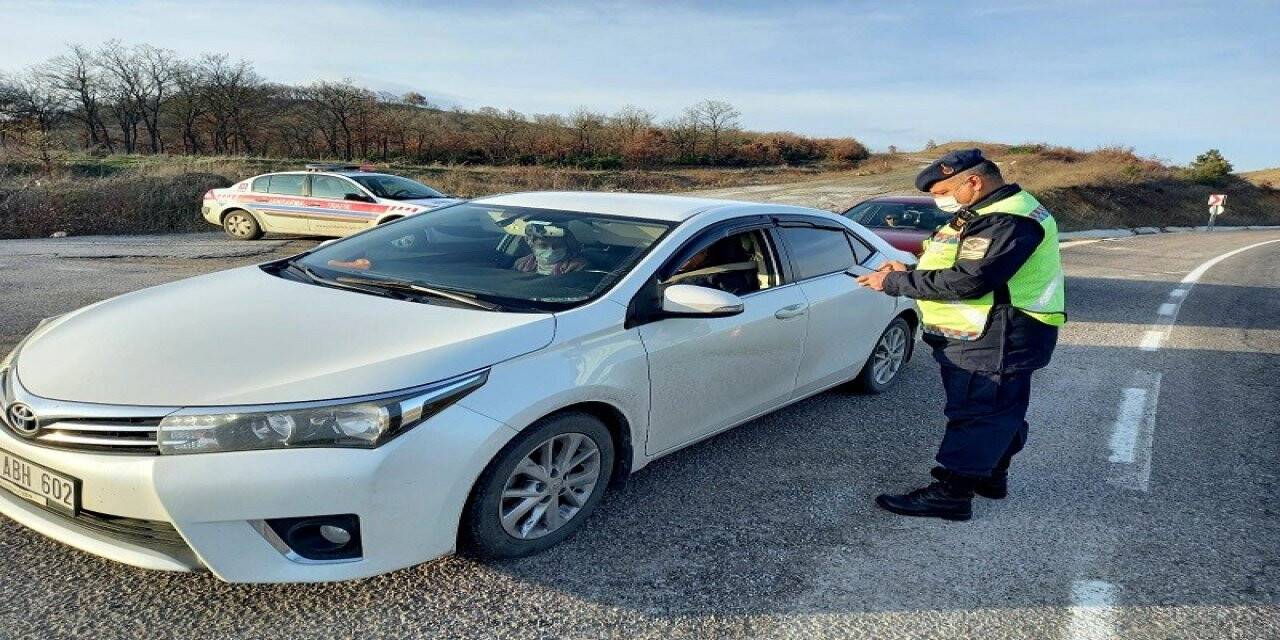 Balıkesir’de jandarmadan 33 kişiye gözaltı
