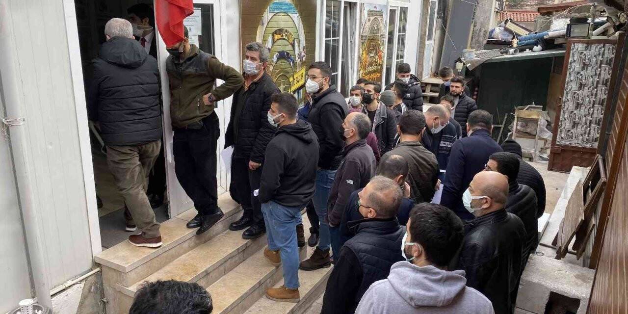 Kapalıçarşı’da korona virüs hatırlatma dozu aşısı uygulaması başladı