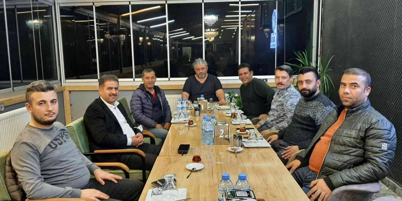 Milletvekili Fırat gazetecilerle bir araya geldi