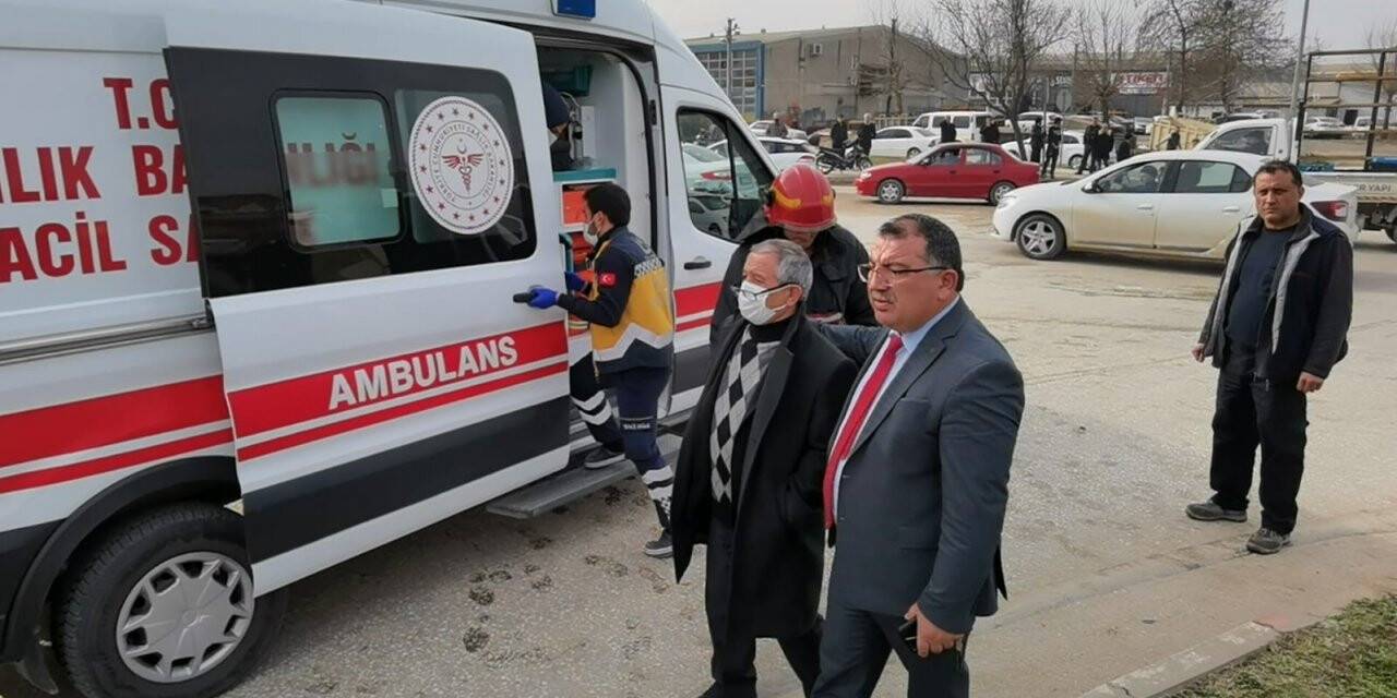 Kahreden tesadüf: Şans eseri kaza yerinden geçerken, oğlunun yaralandığını gördü