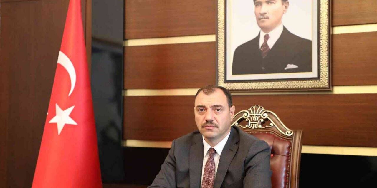 Sakarya Valisi Çetin Oktay Kaldırım’dan İHA’ya kutlama