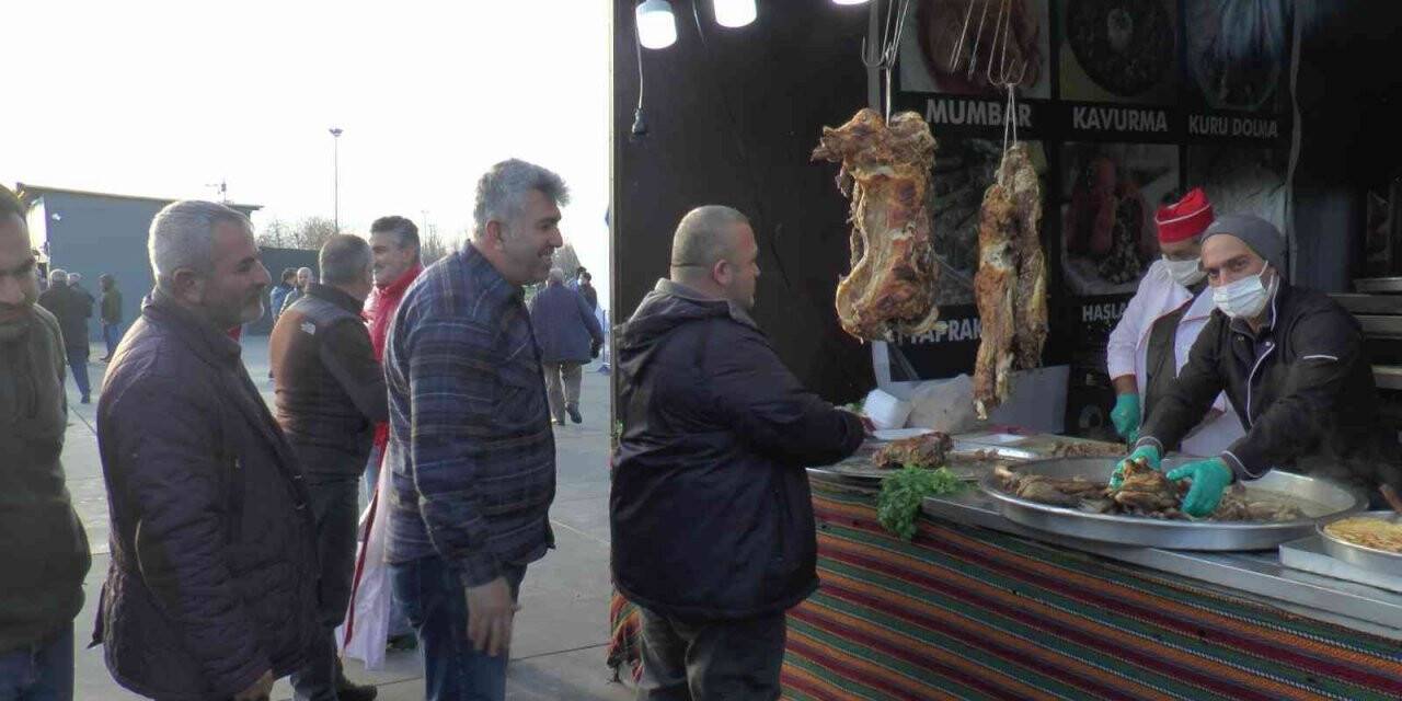 Maltepe’de büryan kuyruğu