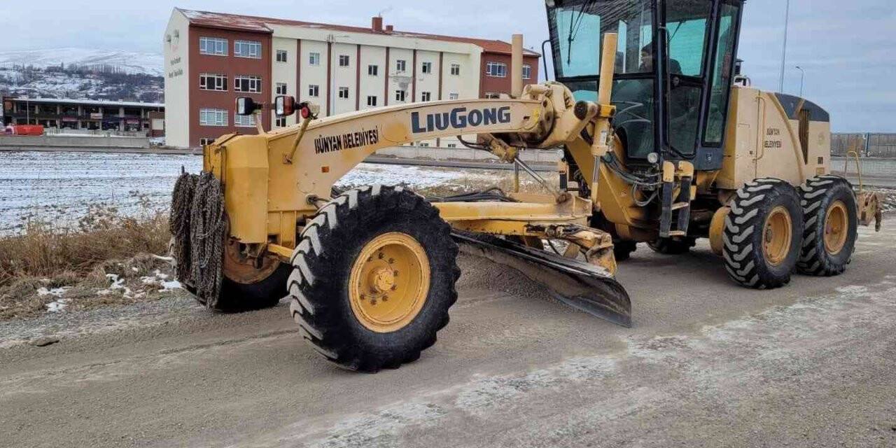 Bünyan’da altyapı ve yollarda bakım