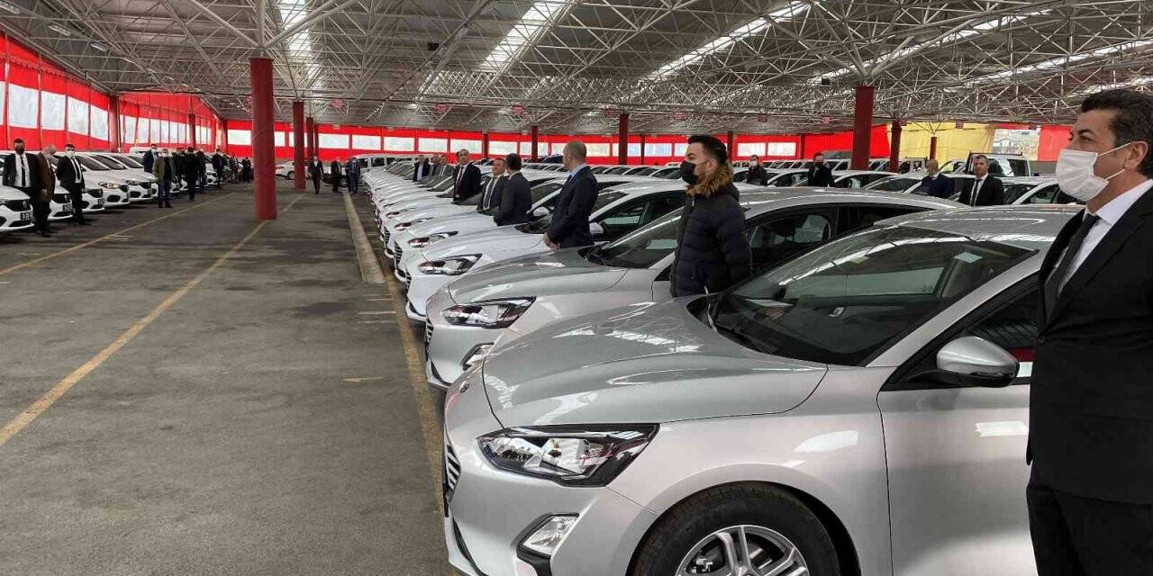 Ataşehir Belediyesi filosuna 139 yeni araç kattı