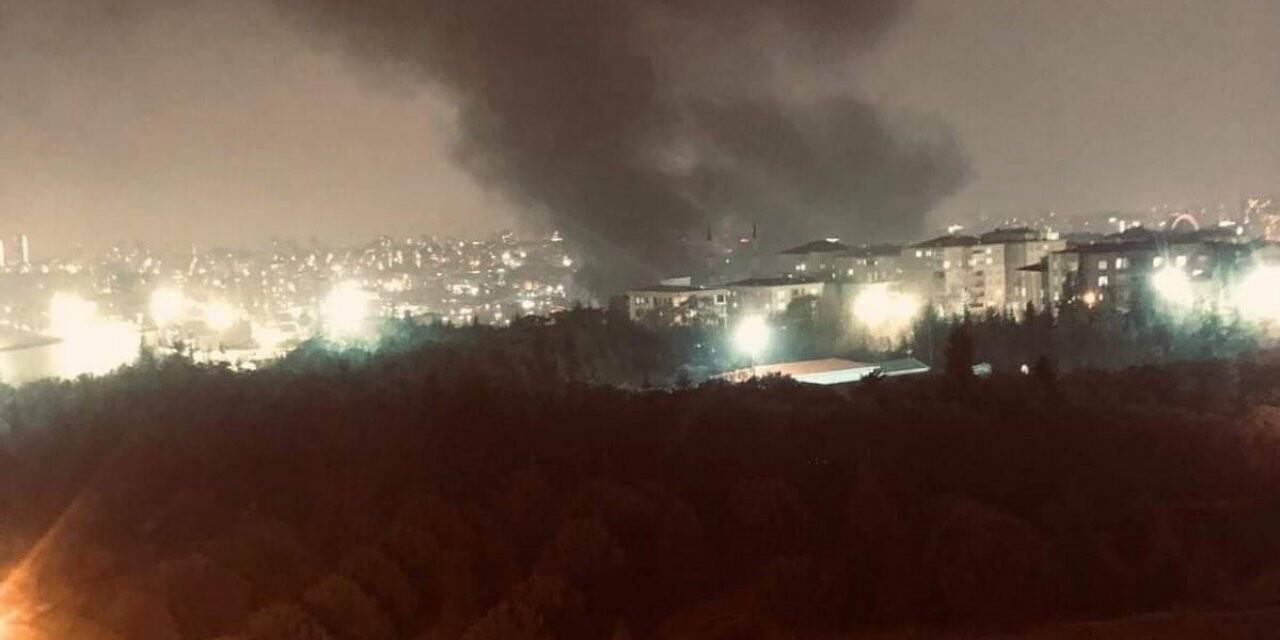 Lastikçi dükkanında yangın, lastikler alev alev yandı