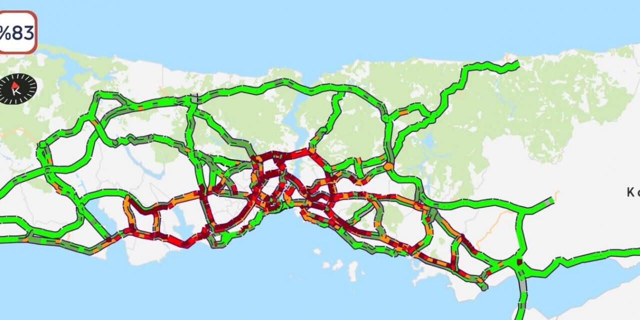 İstanbul’da trafik durma noktasına geldi, yoğunluk yüzde 85’e ulaştı