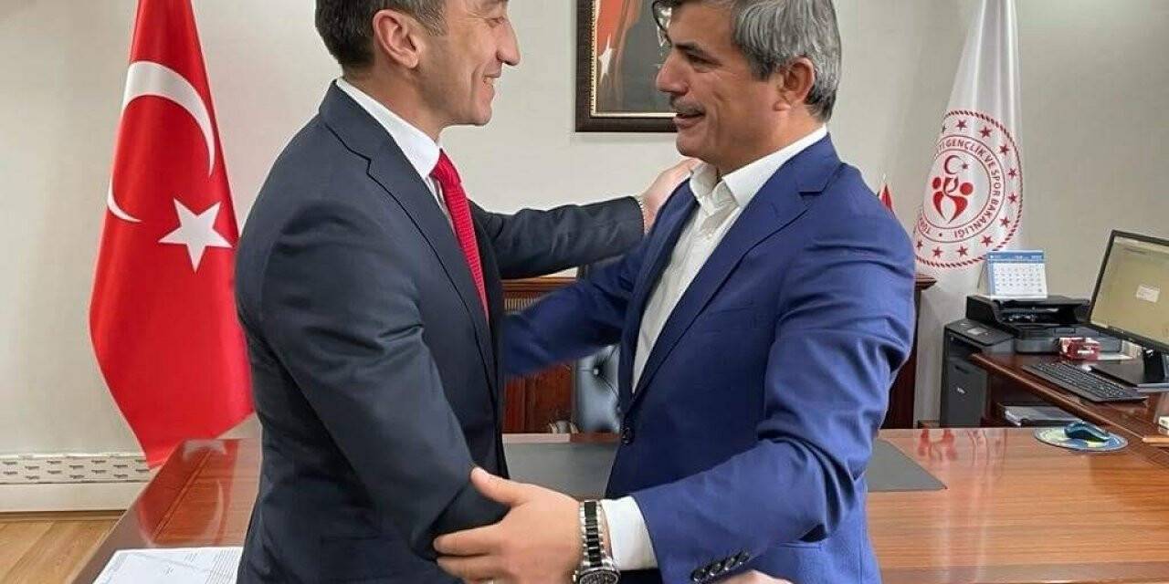 Bartın Gençlik Spor İl Müdürlüğü görevine milli atlet Halil Akkaş atandı