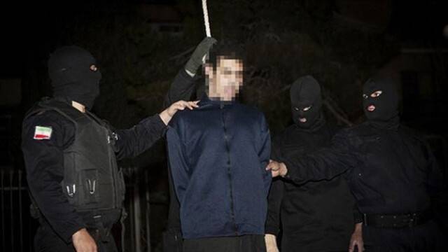 İran Tarihinin En Büyük Yolsuzluk Davasında İlk İdam