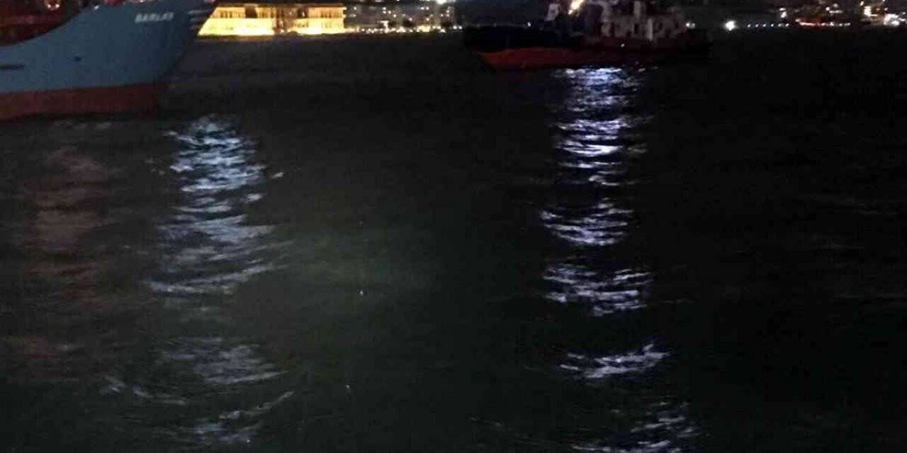 İstanbul Boğazı’nda arıza yapan gemi Ahırkapı’ya demirletildi