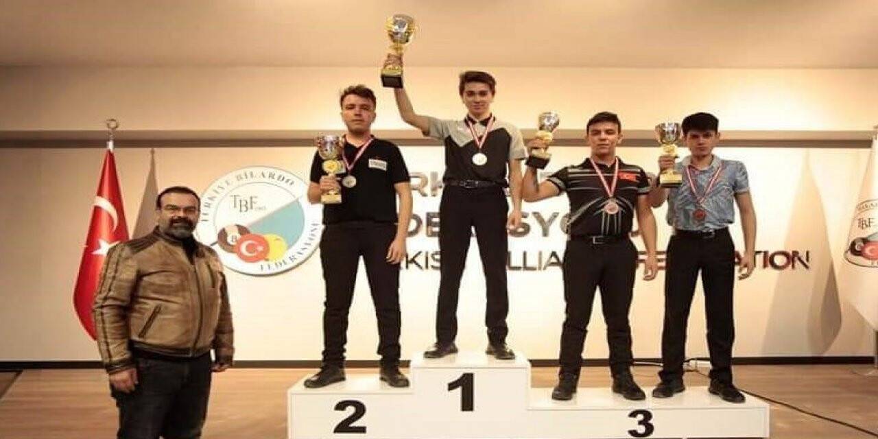 ADÜ’lü öğrenci bilardoda Türkiye ikincisi oldu