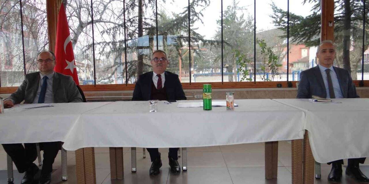 Bilecik İl Eğitim Değerlendirme Toplantısı Gölpazarı’nda yapıldı