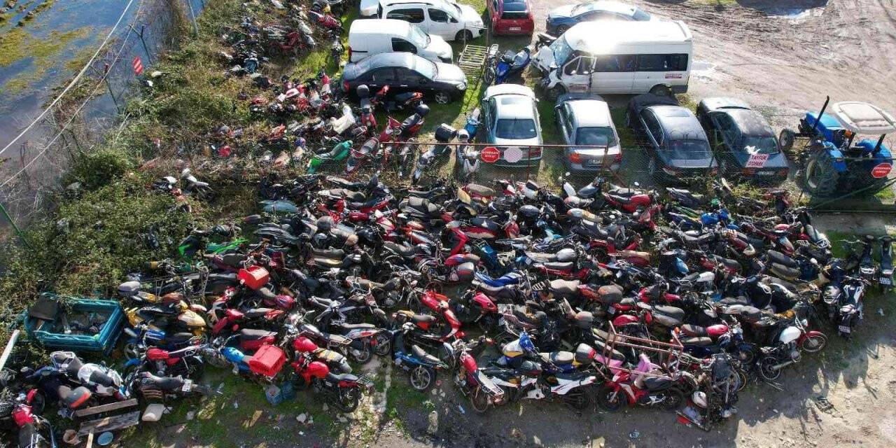 12 yıldır burada bekliyorlar