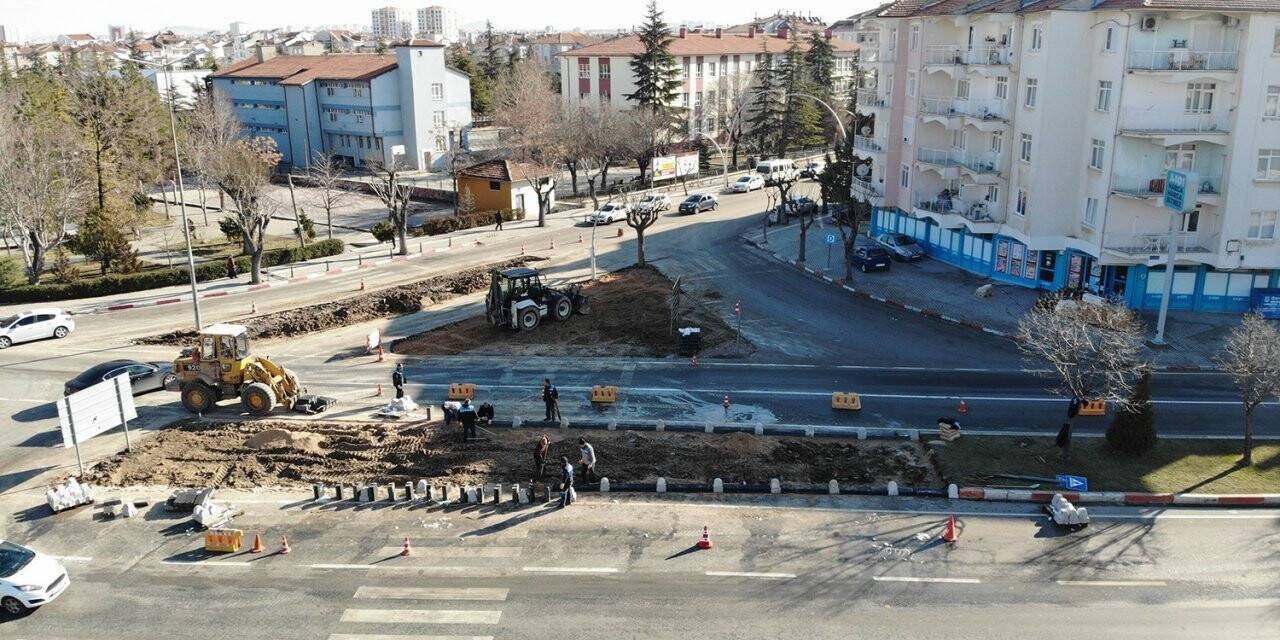 Karaman’da asfalt ve kaldırım çalışmaları