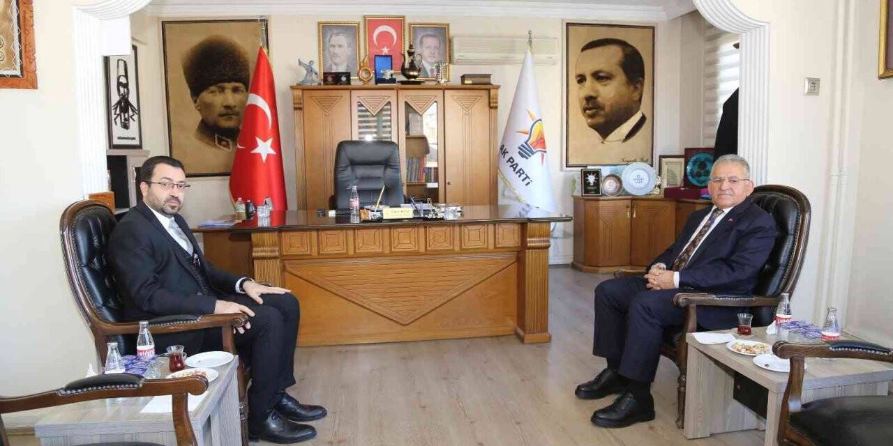 Başkan Büyükkılıç Niğde’de temaslarda bulundu