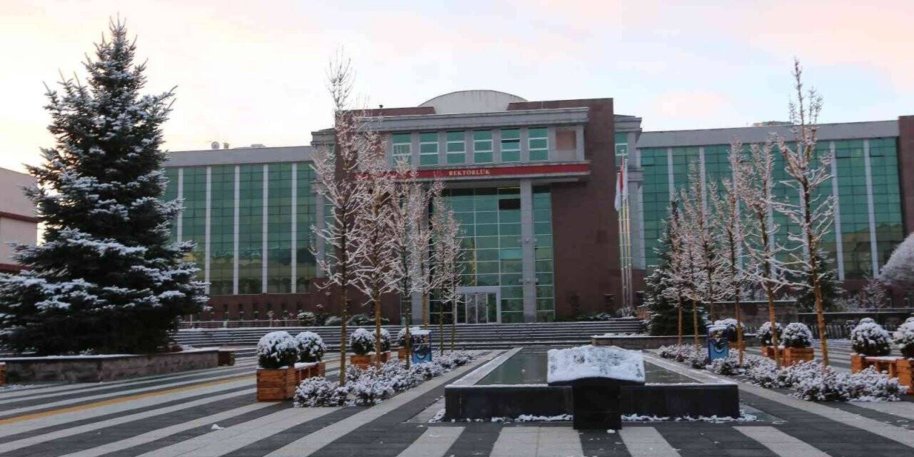 ESOGÜ 2021 yılında yeniliklerin odağı oldu