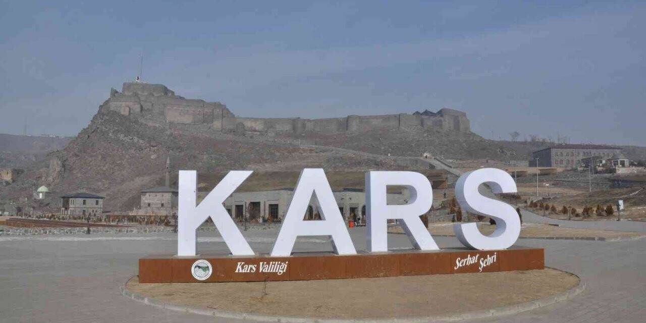 Kars Vadisi yerli ve yabancı turistleri tarihi noktada buluşturuyor